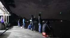 Keistimewaan Memancing di Malam Hari ditemani Tepi Laut