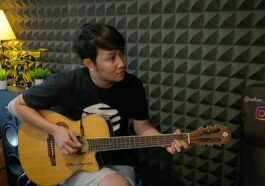 Nathan Fingerstyle Namanya Kian Meredup Dan Hilang