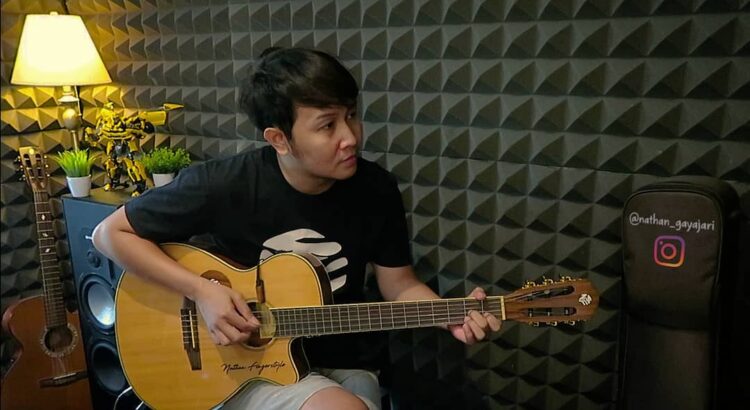 Nathan Fingerstyle Namanya Kian Meredup Dan Hilang